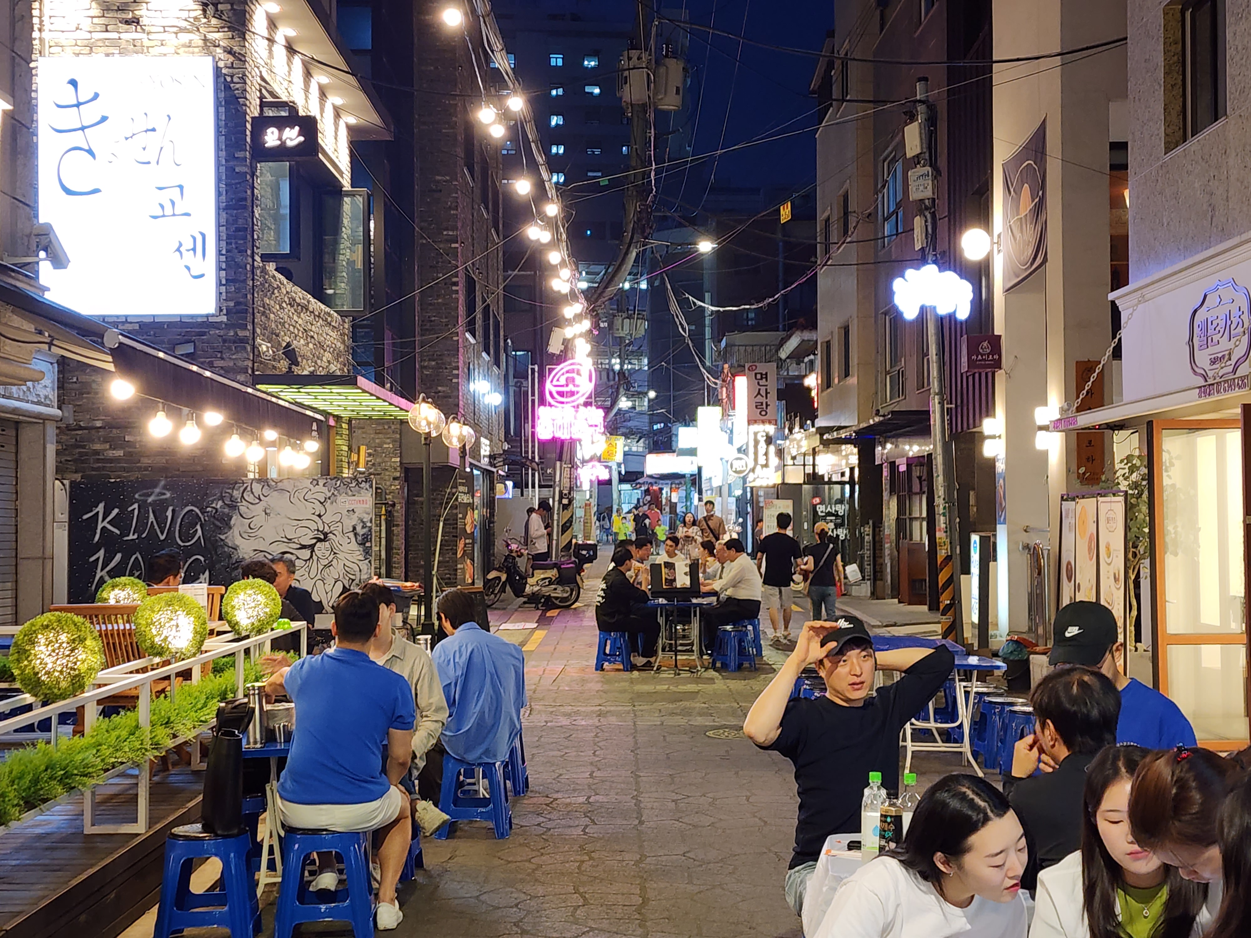 코로나 이후로 무너진 상권을 살리겠습니다 👩‍🍳